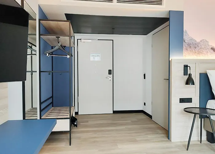 - The Niu, Quay Harburg By Ihg 3*