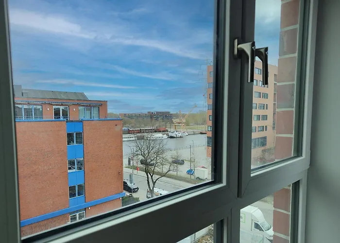 - The Niu, Quay Harburg By Ihg 3*