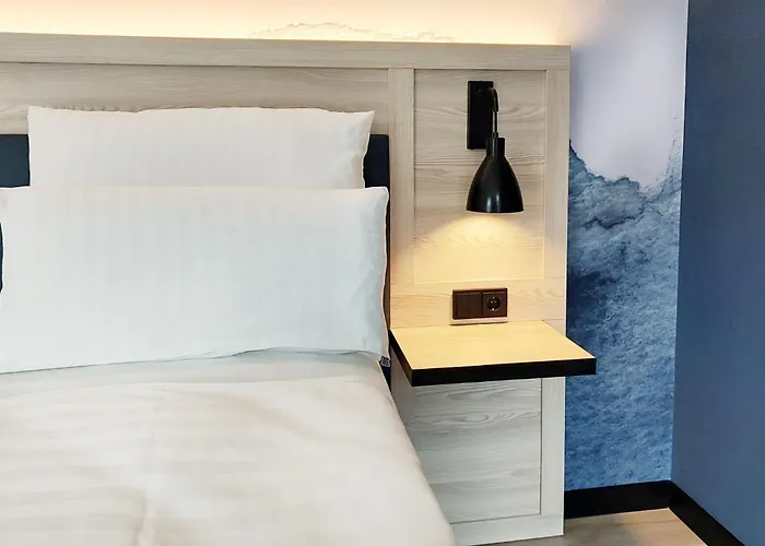 - The Niu, Quay Harburg By Ihg Hotel 3*