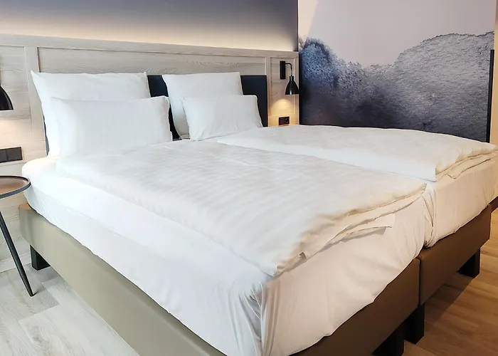 - The Niu, Quay Harburg By Ihg 3*